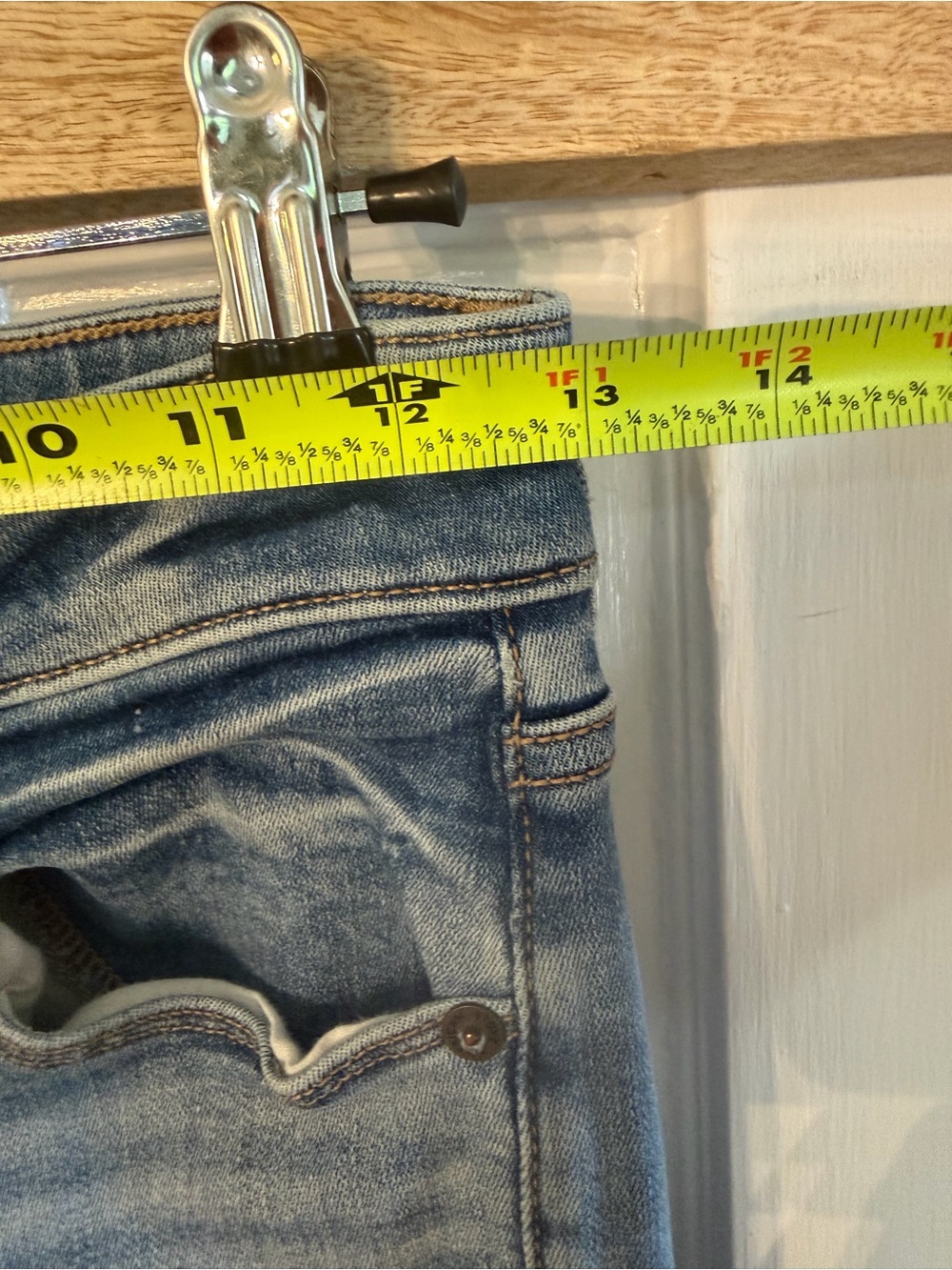 American Eagle Outfitters High Rise Skinny Kick Size 2 Light Wash Bootcut Jeans - Picture 5 of 7